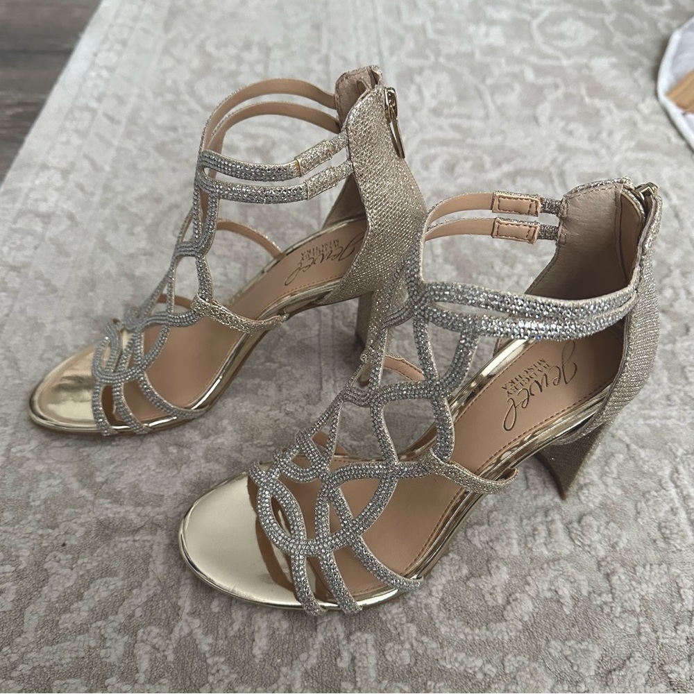 Jewel by Badgley Mischka